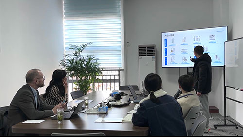 阿泰細(xì)實(shí)地考察 阿泰細(xì)實(shí)地考察